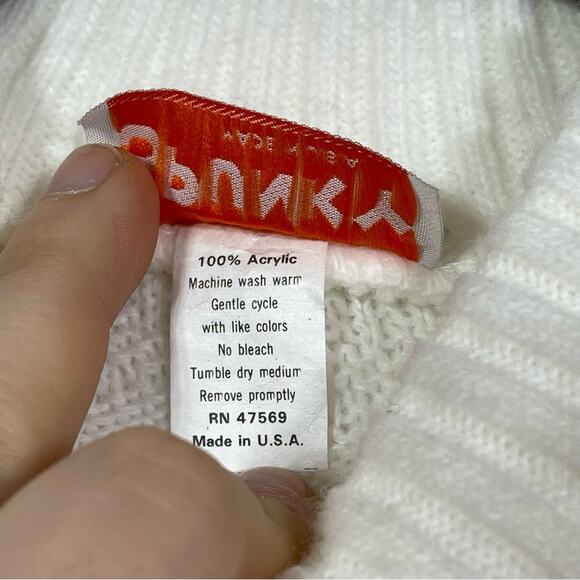 Spunky Made in USA Vintage Knit Sweater. Fits Med/Large. Like new condition! - Picture 4 of 5